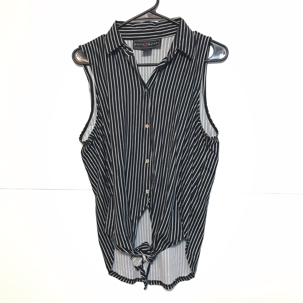 Sleeveless Button up